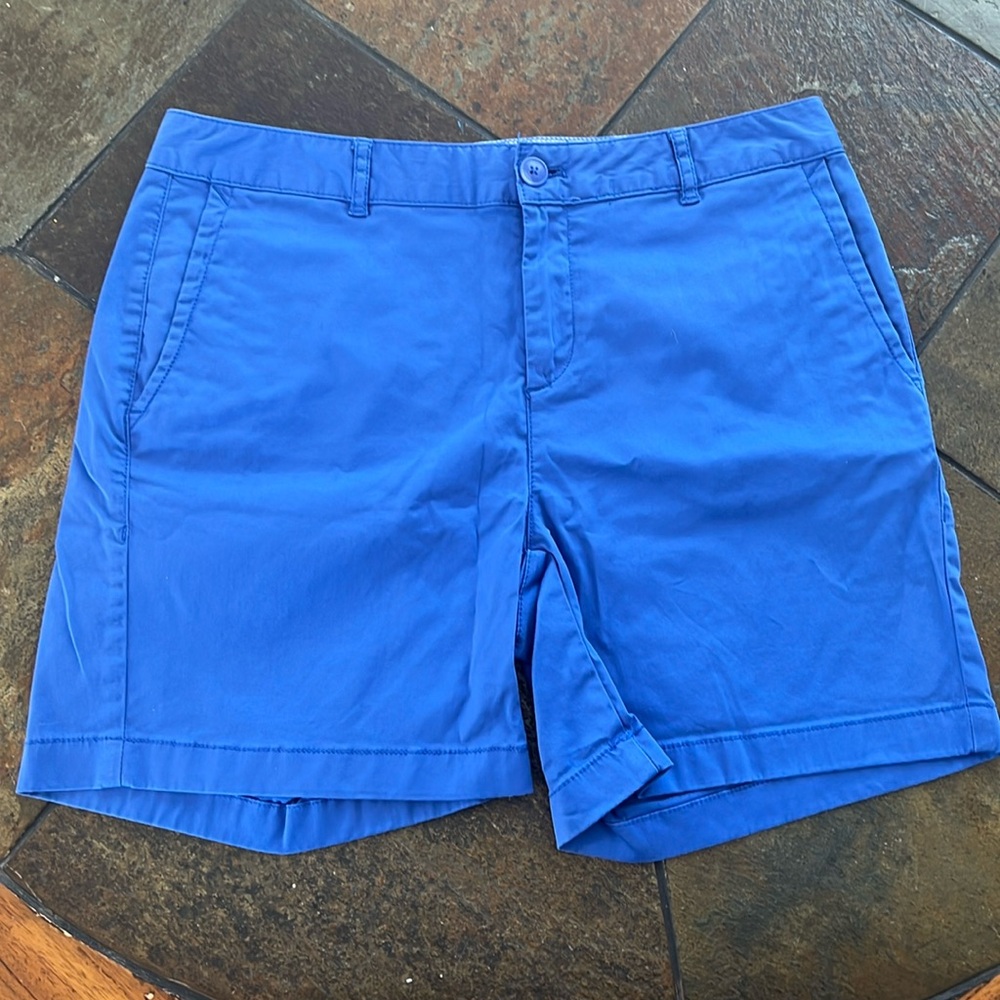 LL BEAN ~ Favorite Fit shorts ~ size 8